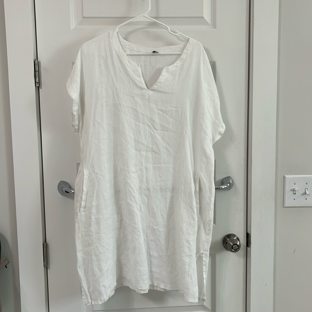 Embellish linen cover up/dress with two side pockets